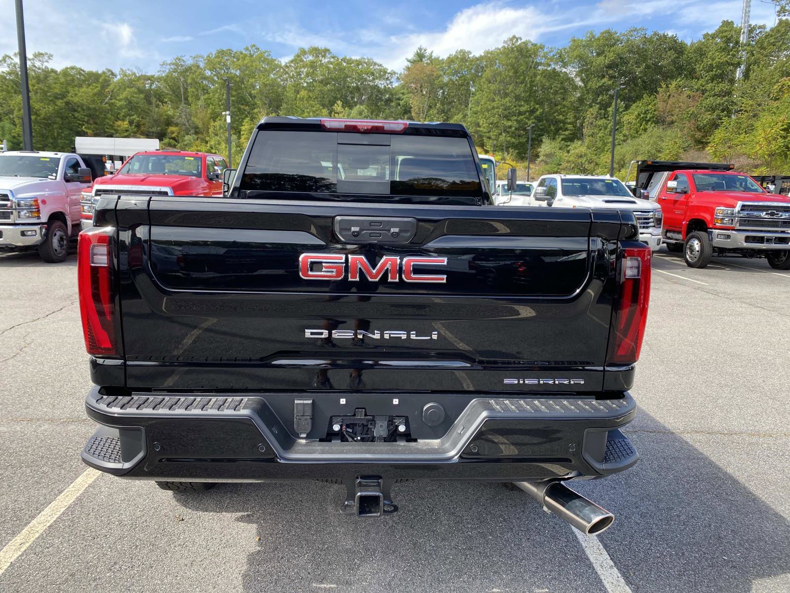 New 2026 GMC Sierra 2500 Denali w/ Denali Reserve Package image 4