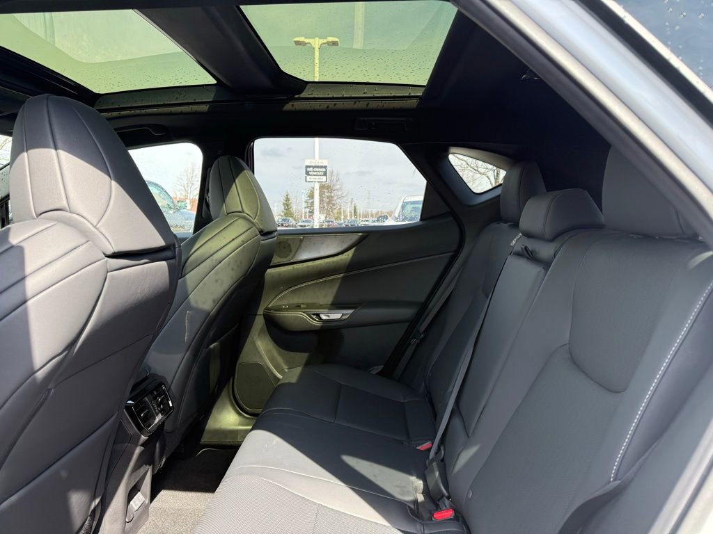 Used 2025 Lexus NX 350 F Sport image 15