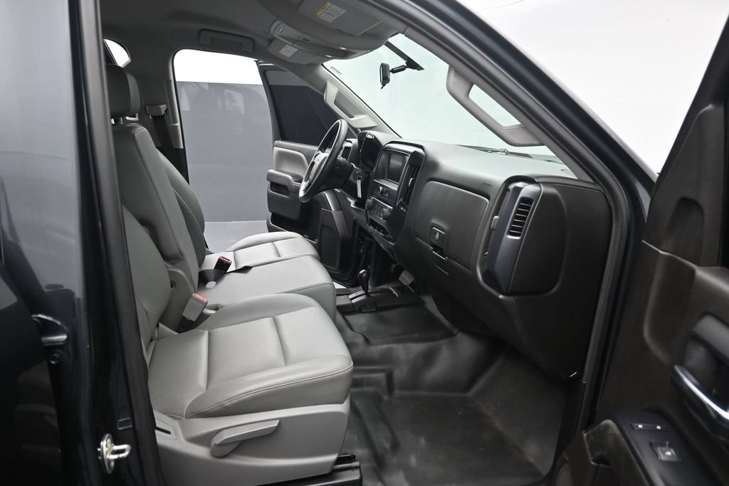 Used 2017 Chevrolet Silverado 2500 W/T AWD/4WD image 26