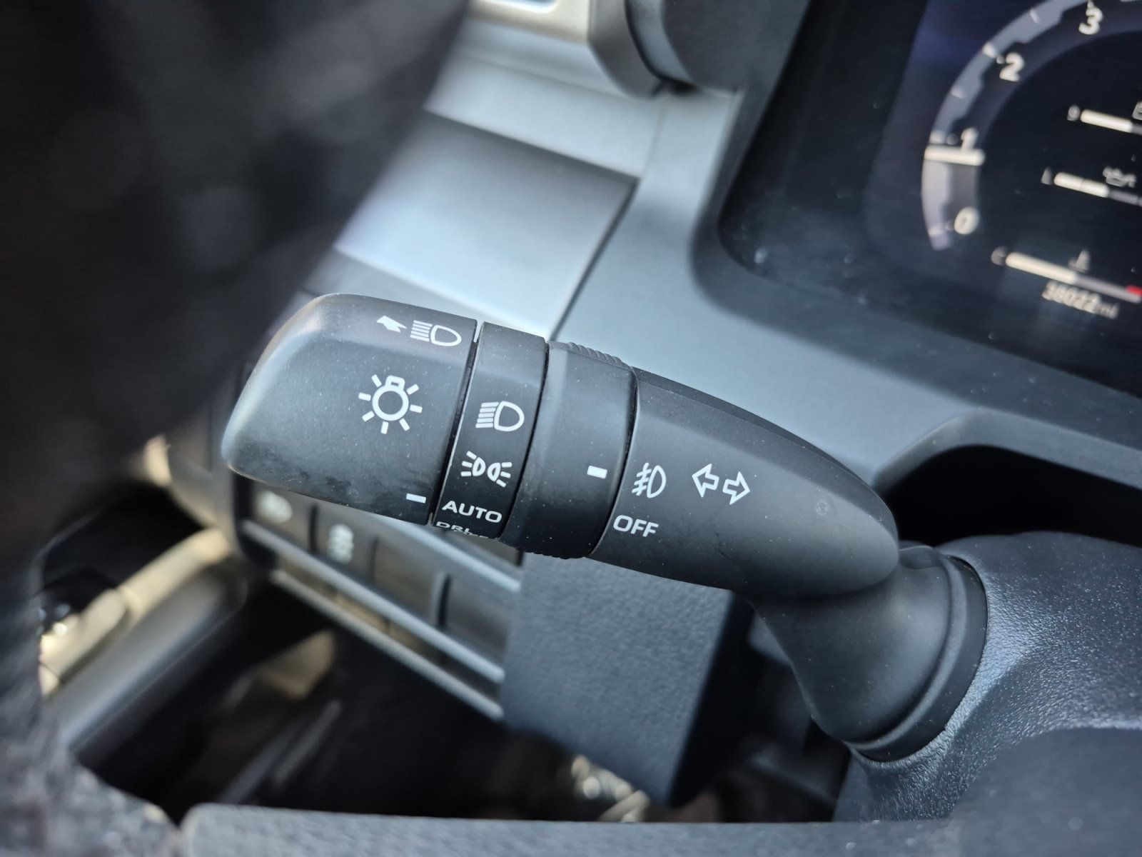 Used 2024 Toyota Tacoma TRD Off-Road AWD/4WD image 33