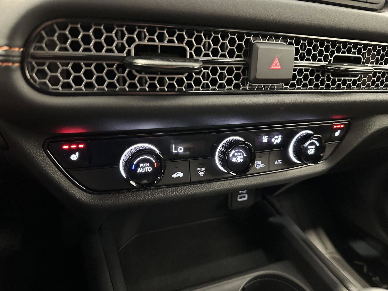 Certified 2025 Honda HR-V Sport image 23