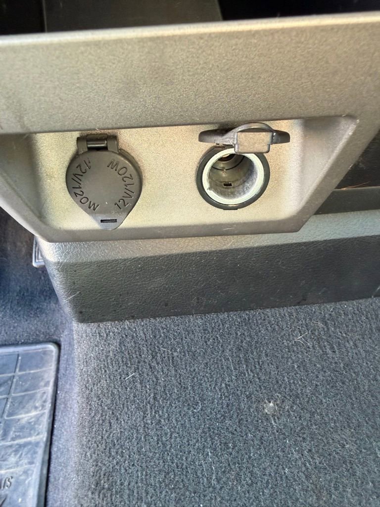 Used 2012 Toyota Tundra 2WD CrewMax w/ Tow Pkg image 17