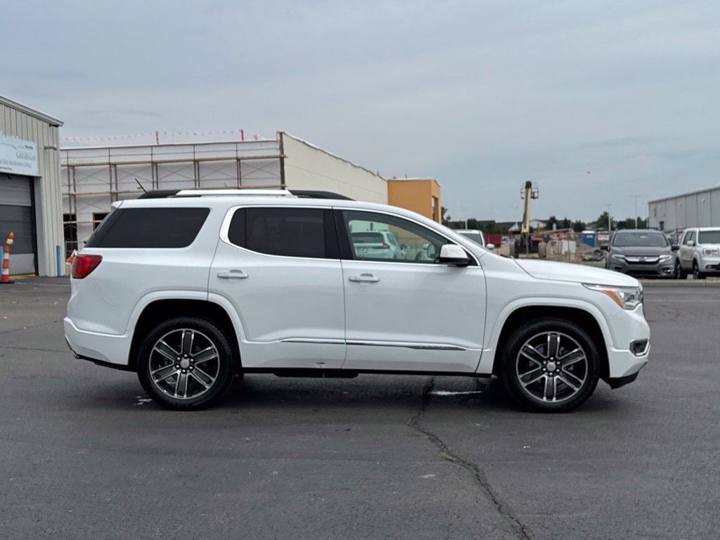 Used 2019 GMC Acadia Denali AWD/4WD image 8