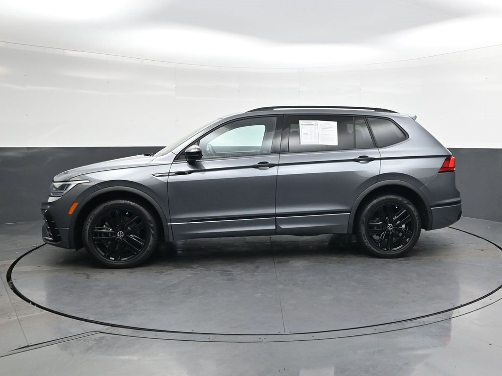 Used 2022 Volkswagen Tiguan SE R-Line image 8