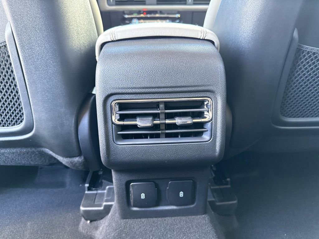 New 2026 Lincoln Corsair Premiere image 16