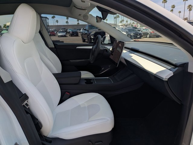 Used 2024 Tesla Model Y Long Range image 21