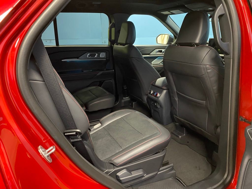 New 2026 Ford Explorer ST w/ Sun And Sound Package image 38