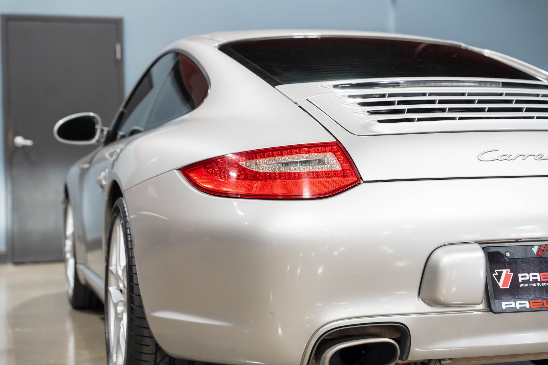 Used 2009 Porsche 911 Carrera RWD image 8