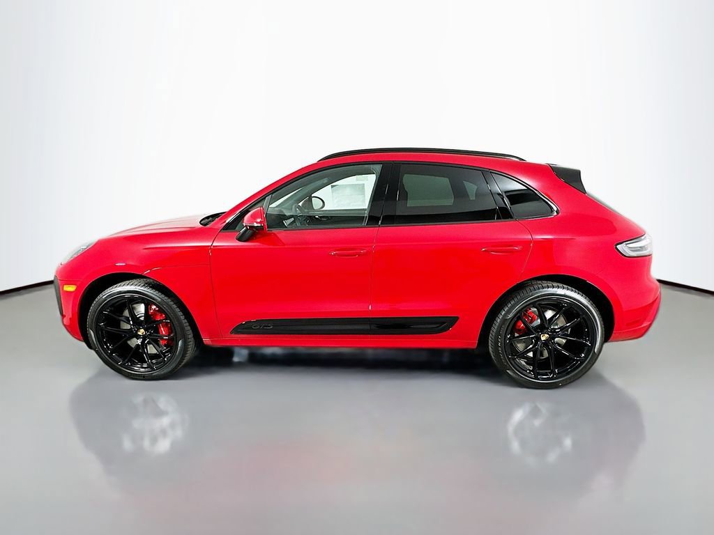 New 2026 Porsche Macan GTS image 2