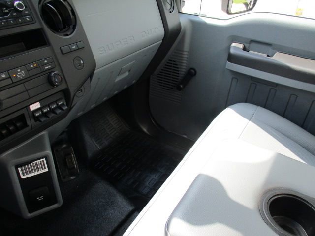 Used 2023 Ford F650 2WD Regular Cab Super Duty image 27