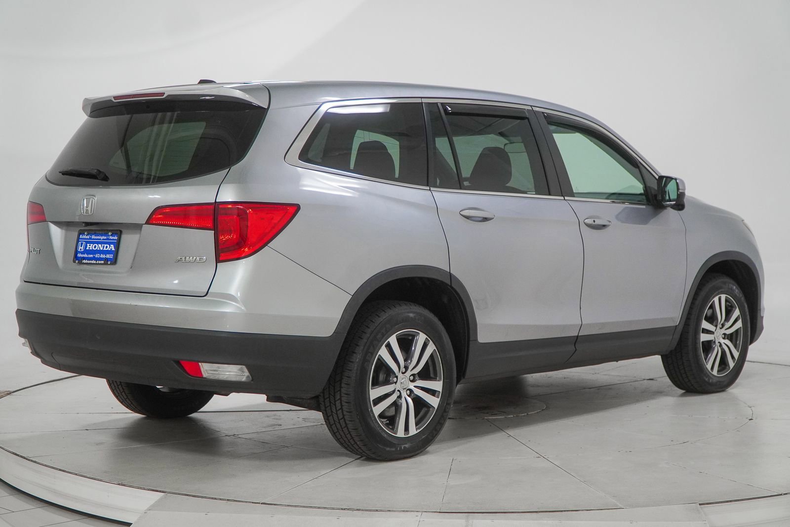 Used 2018 Honda Pilot EX image 14