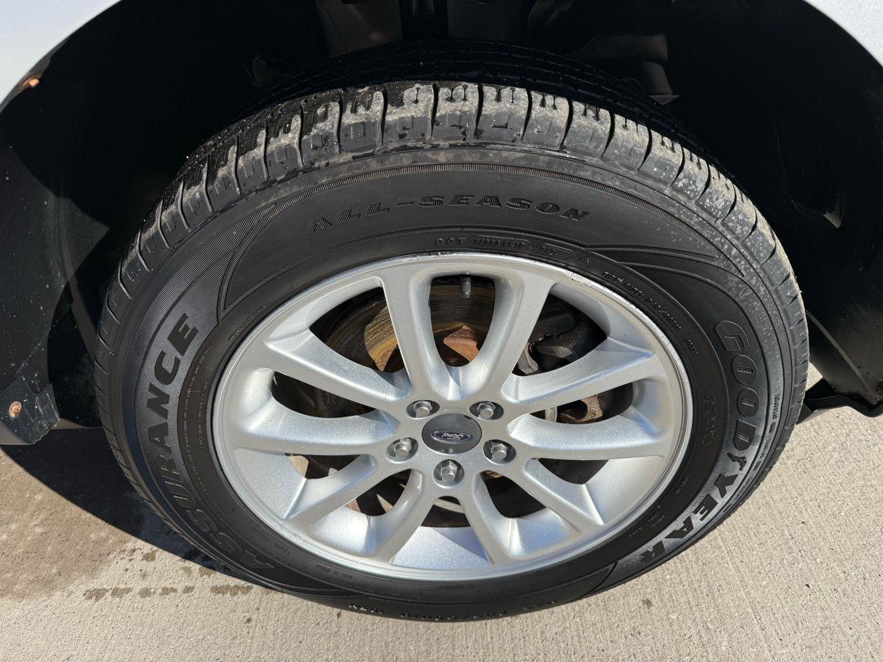 Used 2010 Ford Edge SEL image 29