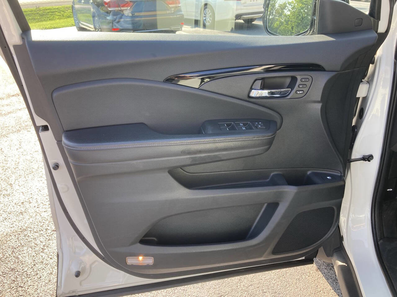 Used 2018 Honda Ridgeline RTL-E image 12