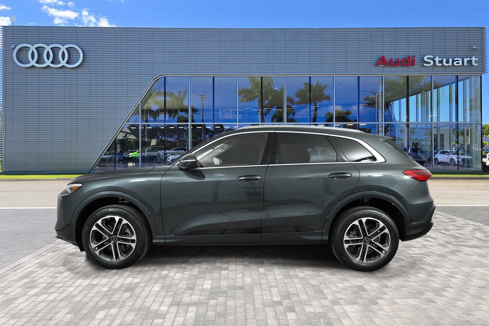 New 2025 Audi Q5 Premium Plus image 4