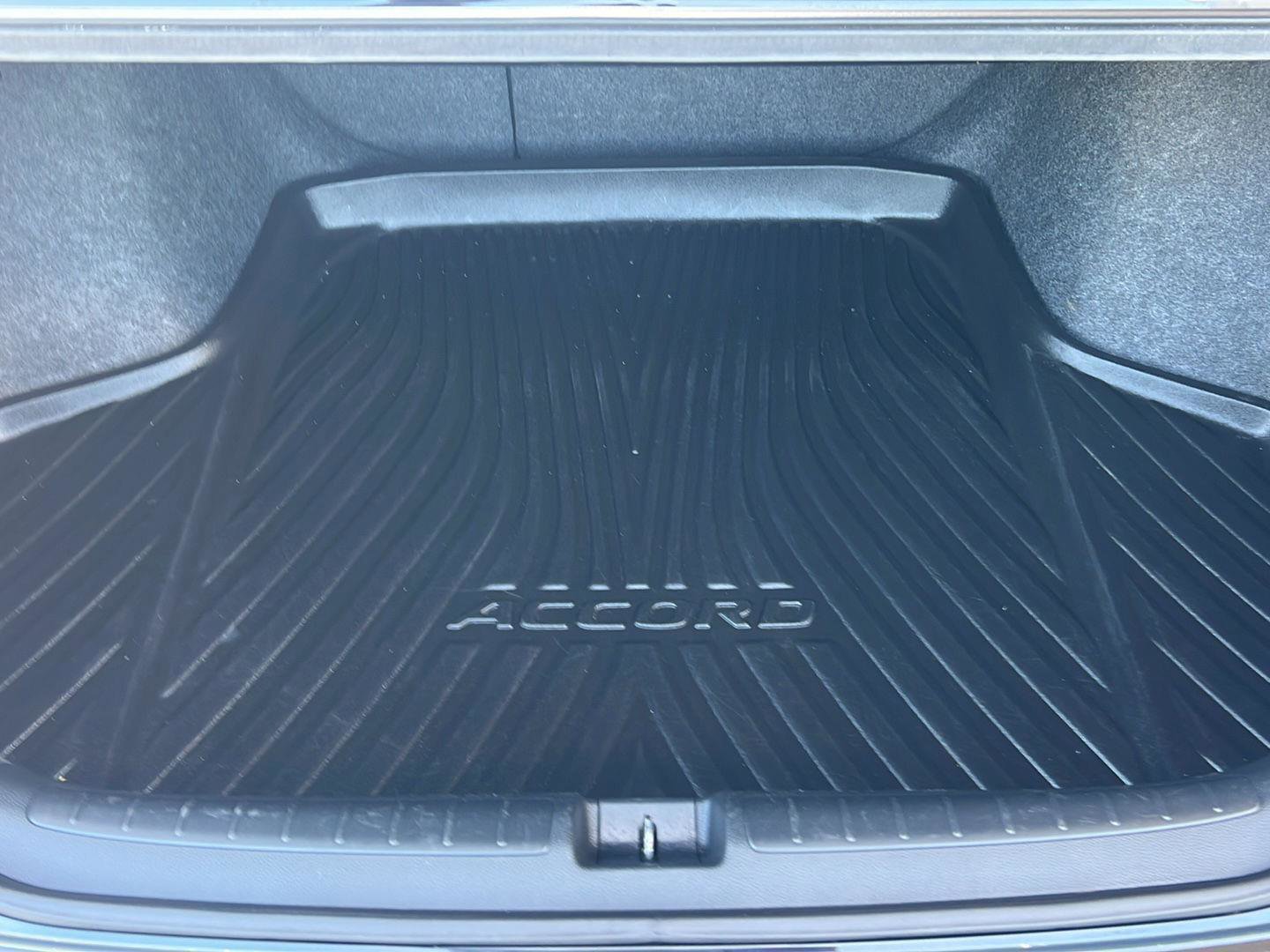 Used 2019 Honda Accord Sport image 32