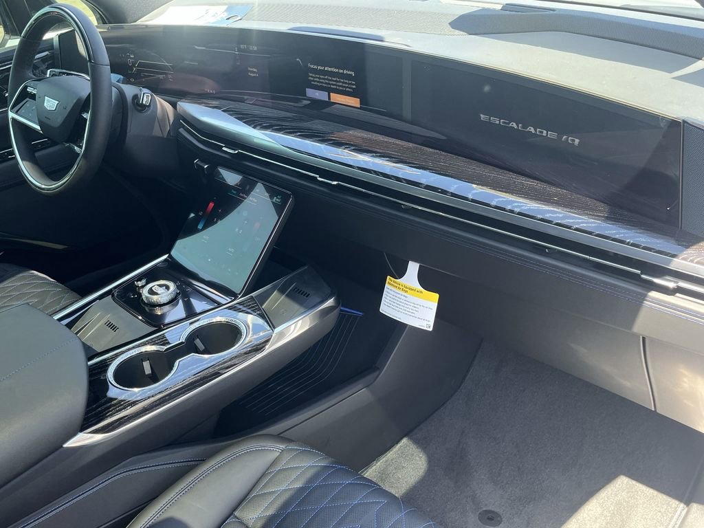 New 2026 Cadillac Escalade IQ Sport 1 w/ LPO, ONYX Package image 21