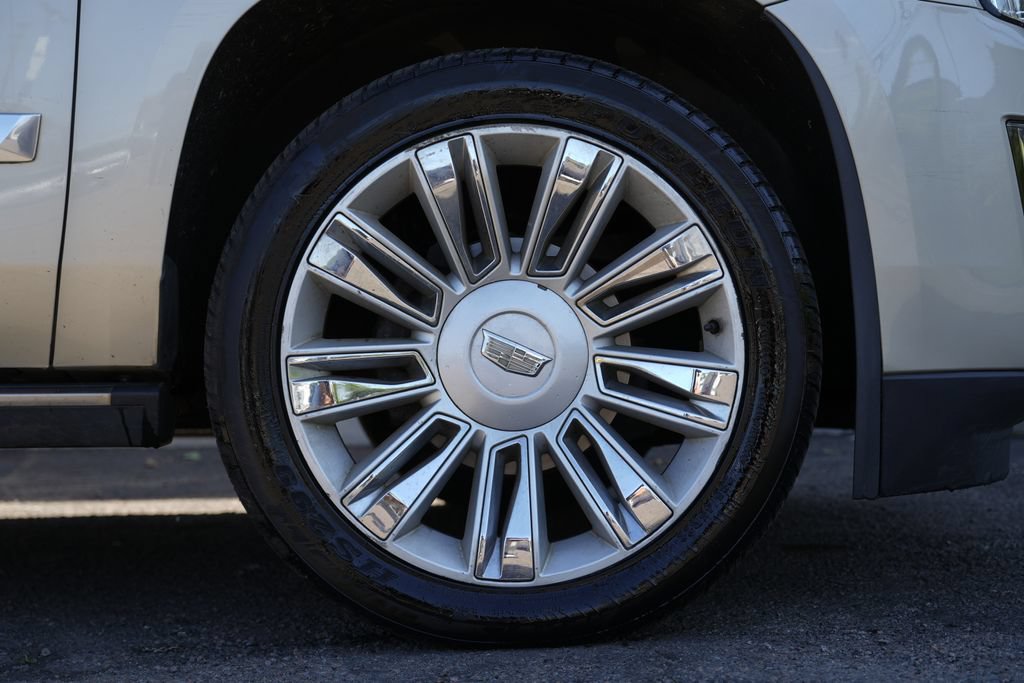 Used 2015 Cadillac Escalade ESV Platinum AWD/4WD image 10