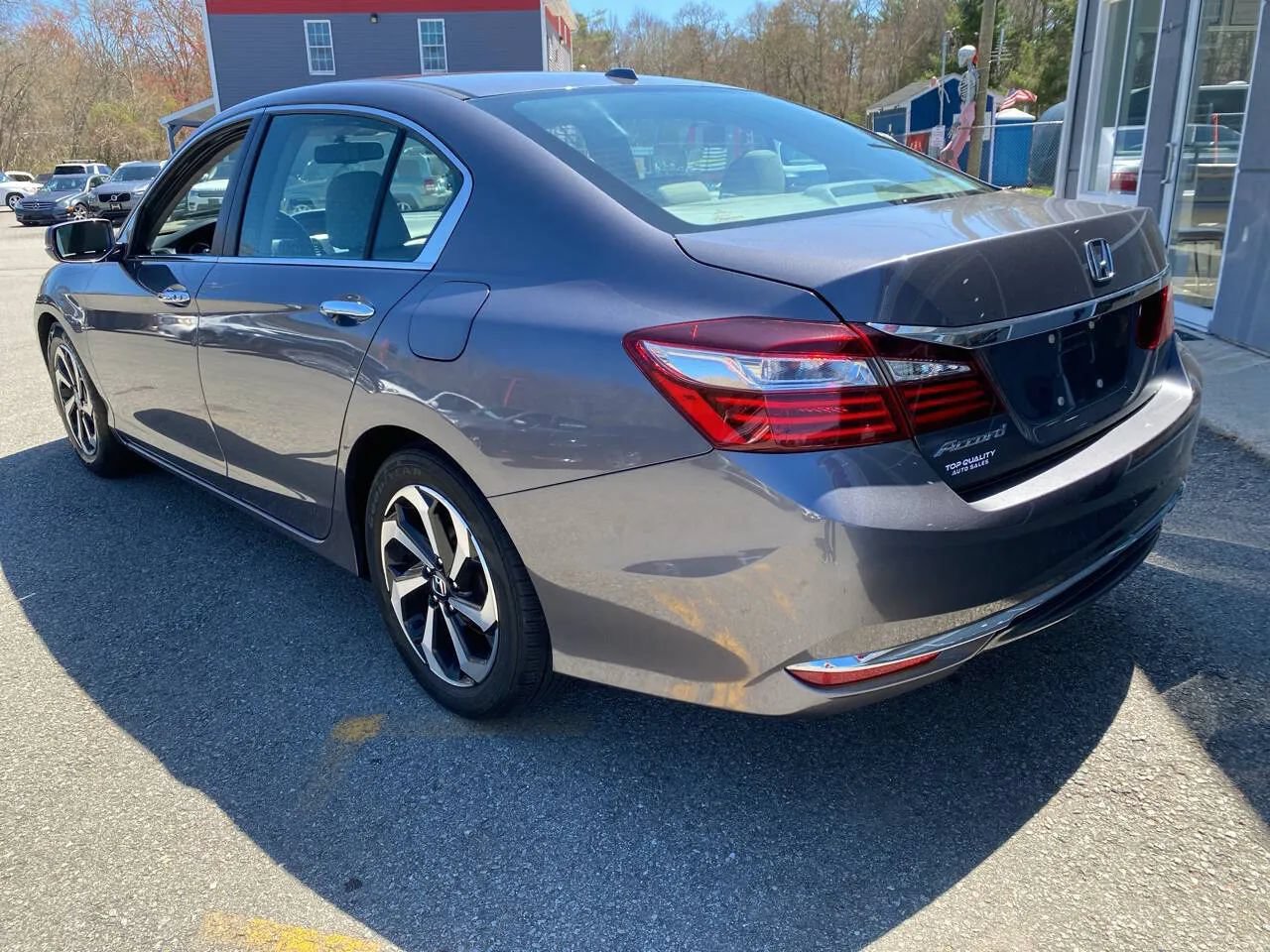Used 2017 Honda Accord EX-L image 8