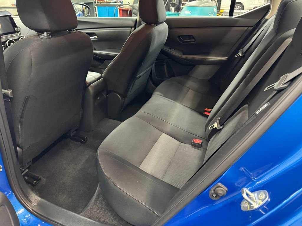 Used 2024 Nissan Sentra SV FWD image 15