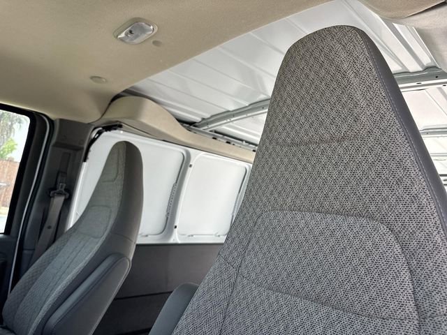 New 2026 GMC Savana 2500 w/ Driver Convenience Package RWD image 20