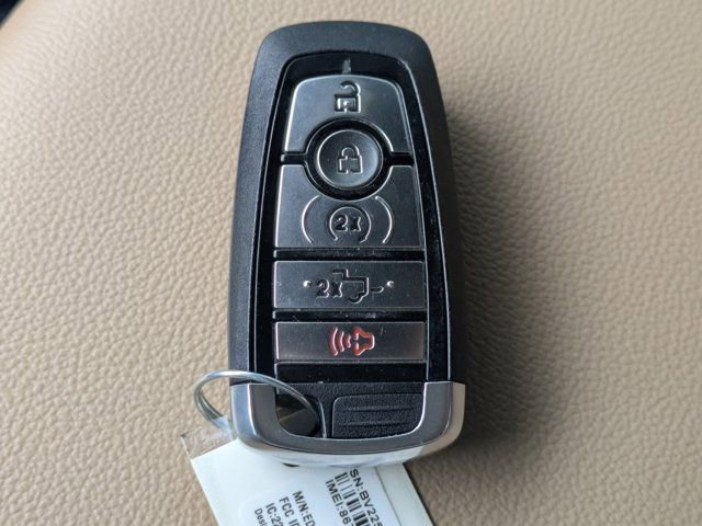 Used 2025 Ford F250 Lariat w/ Lariat Ultimate Package image 24