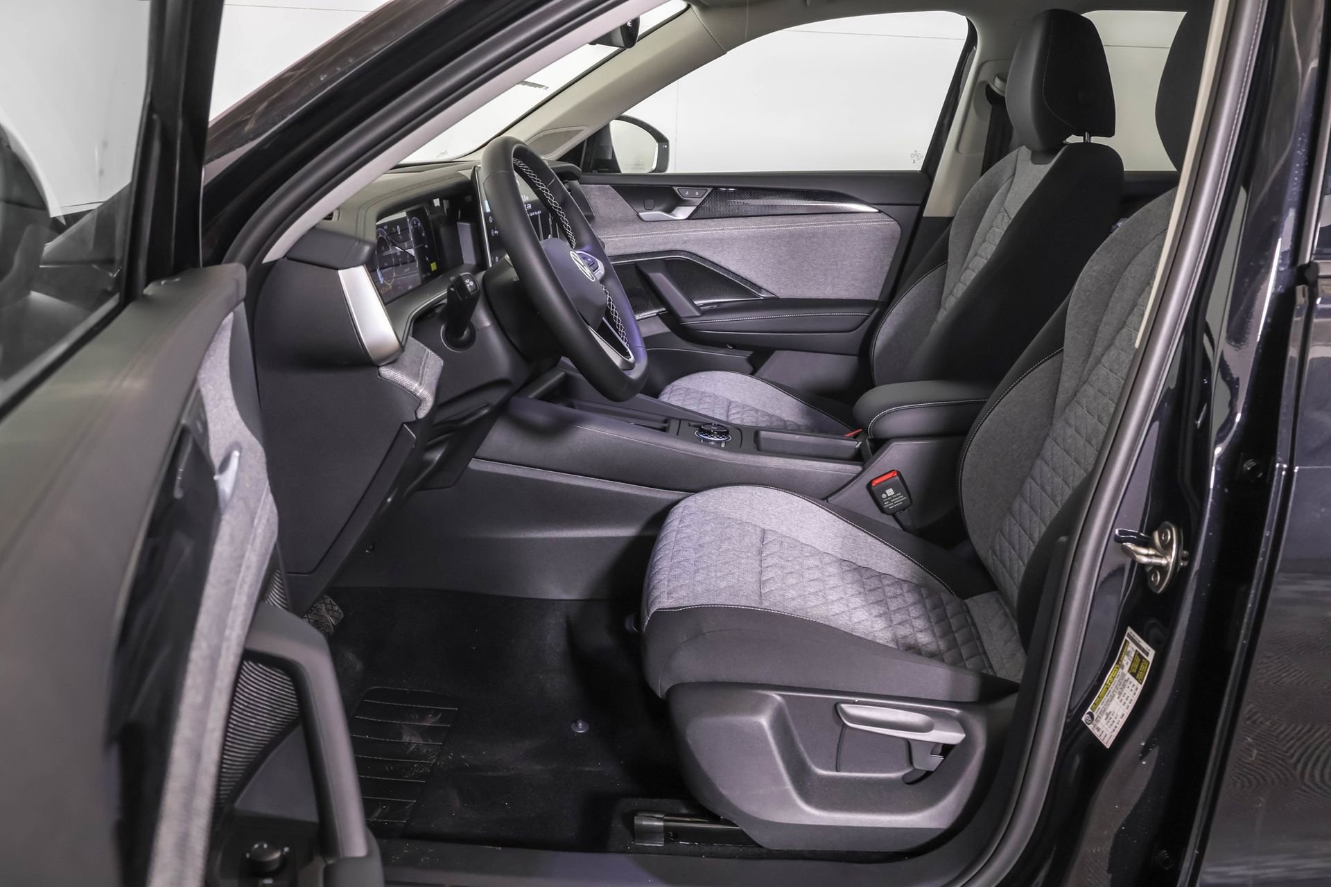 New 2026 Volkswagen Tiguan S AWD/4WD image 5