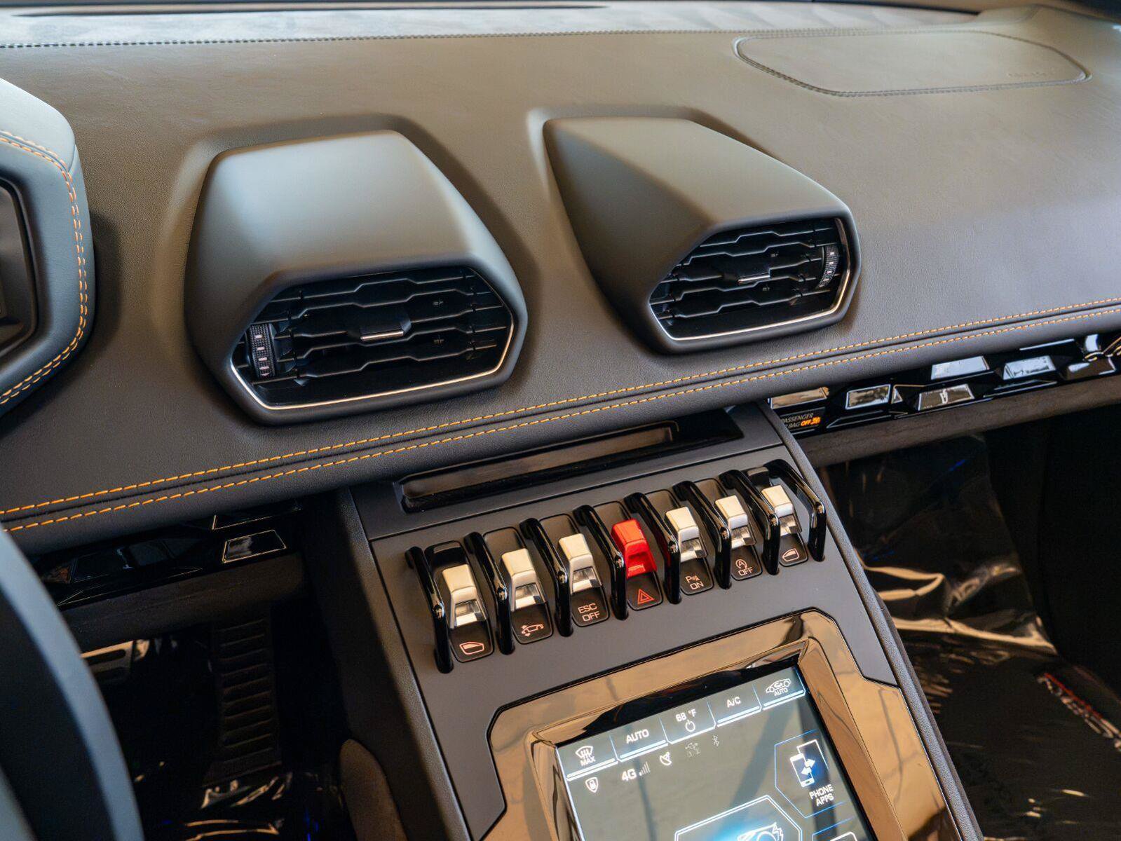Used 2023 Lamborghini Huracan EVO RWD image 44