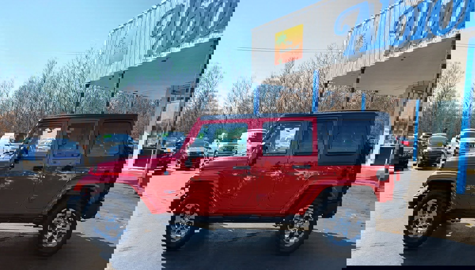 Used 2018 Jeep Wrangler Unlimited Sahara w/ Connectivity Group image 33