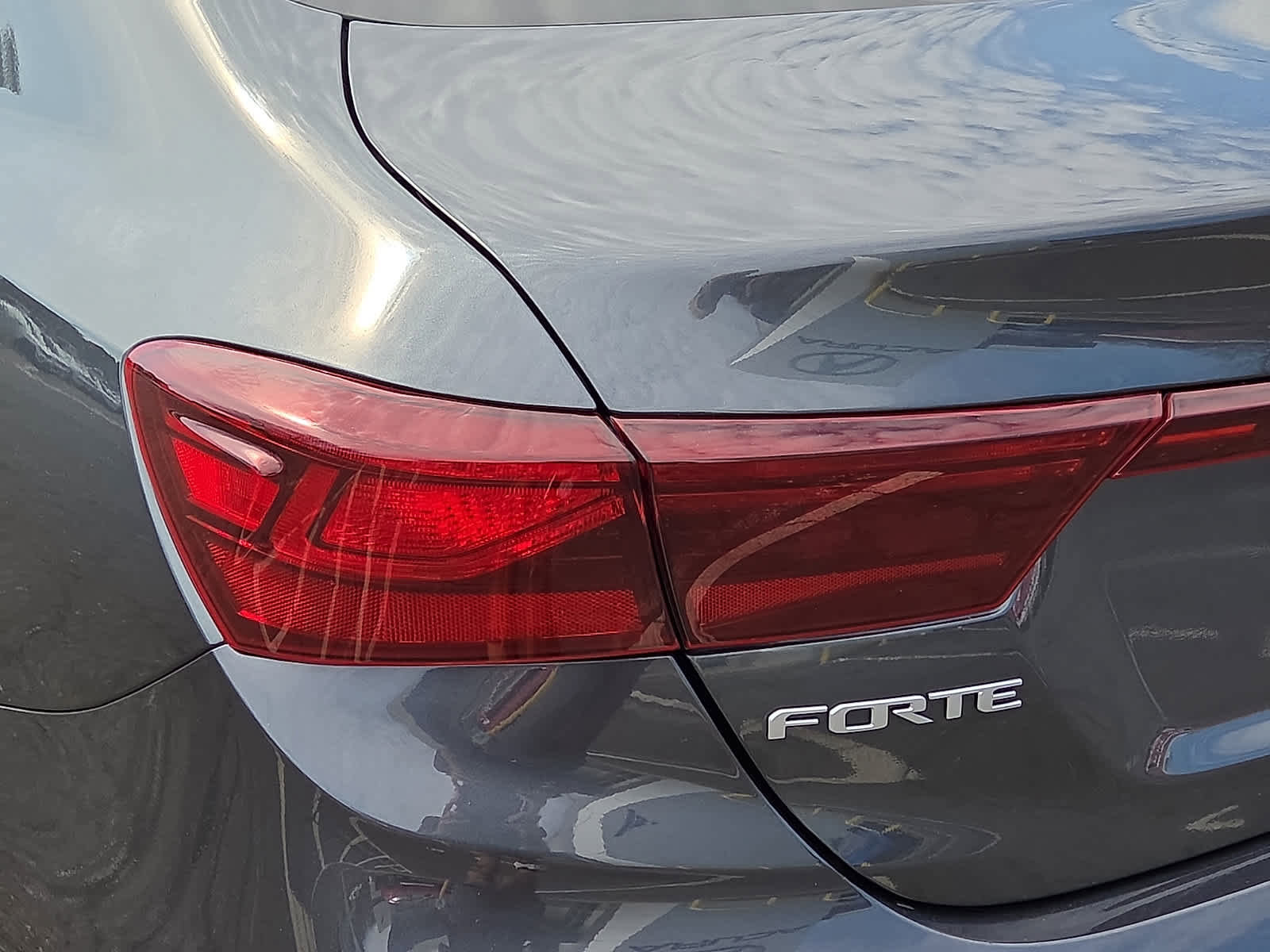 Used 2023 Kia Forte LXS image 11