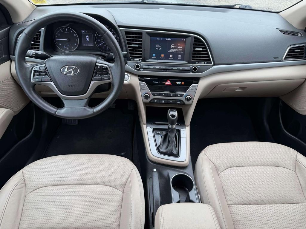 Used 2017 Hyundai Elantra Limited FWD image 12