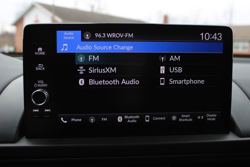 Used 2025 Honda Pilot TrailSport image 18