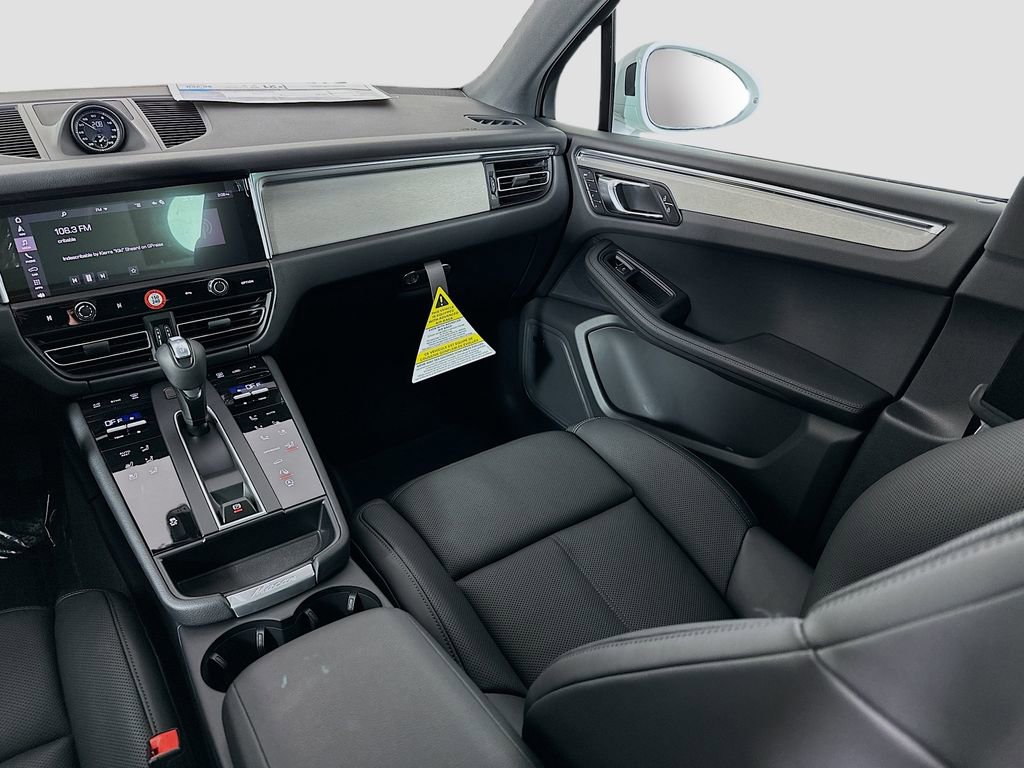 Certified 2026 Porsche Macan image 26