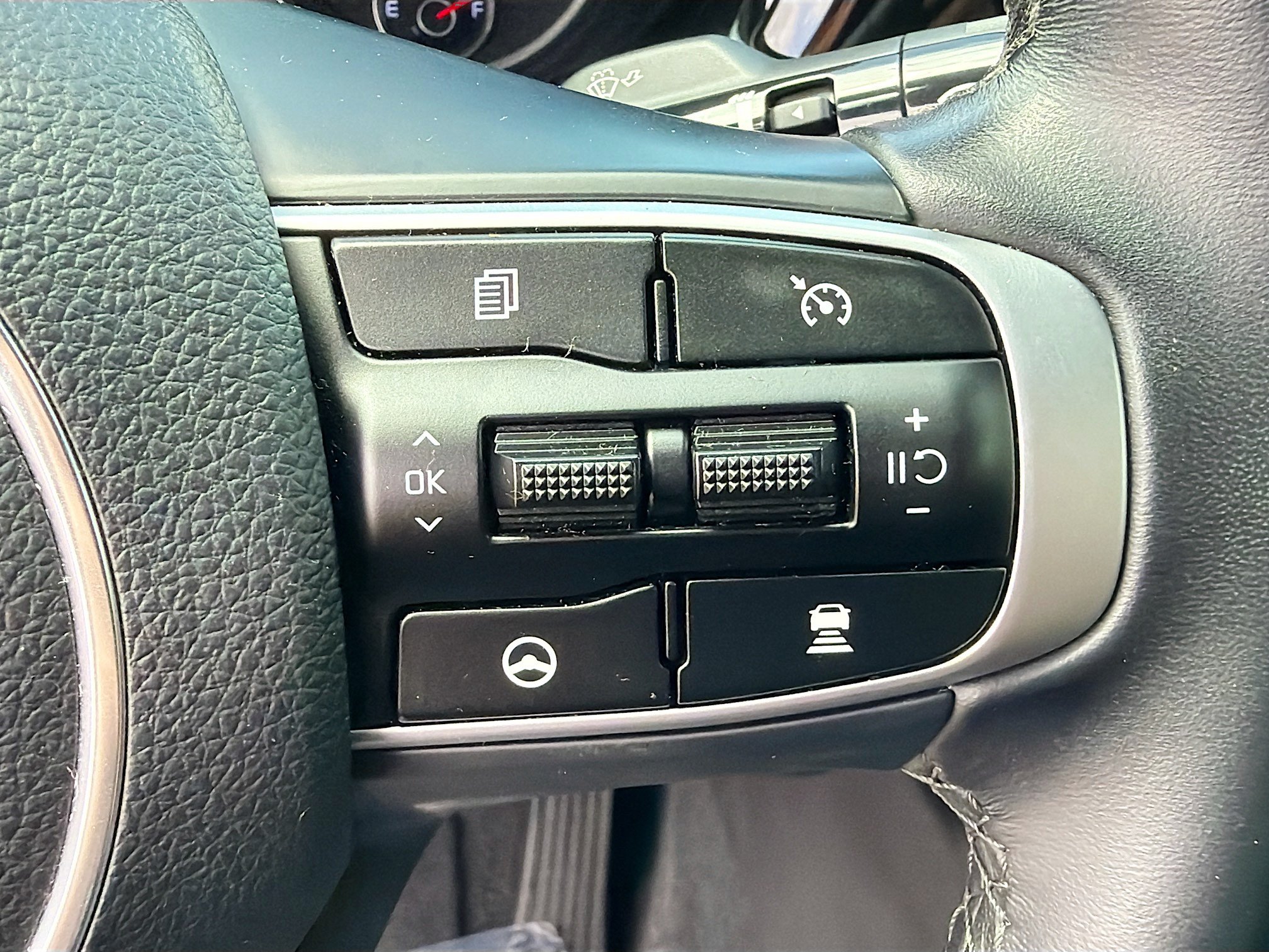 Used 2024 Kia K5 GT-Line FWD image 36