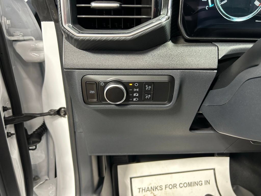 Used 2026 Ford Mustang Premium RWD image 33