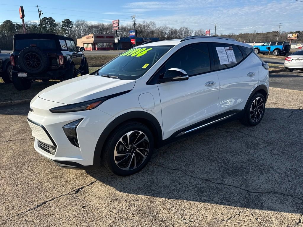 Used 2023 Chevrolet Bolt EUV Premier w/ Sun & Sound Package image 2