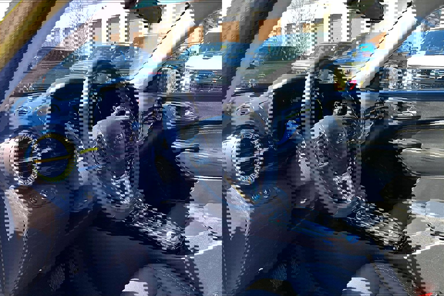 Used 2024 Chevrolet Trax ACTIV w/ Sunroof Package image 13