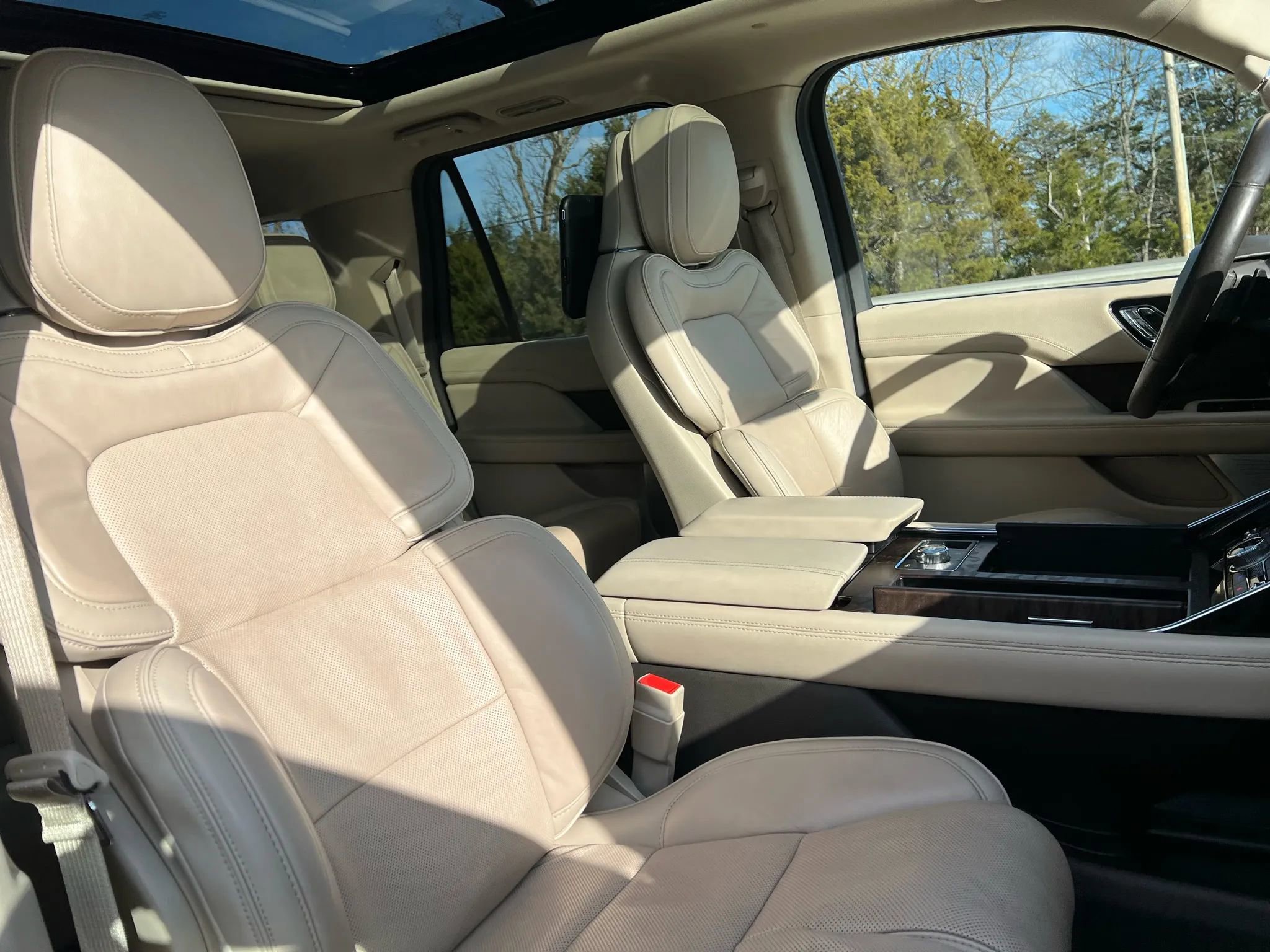 Used 2019 Lincoln Navigator L Reserve w/ Cargo Package image 52