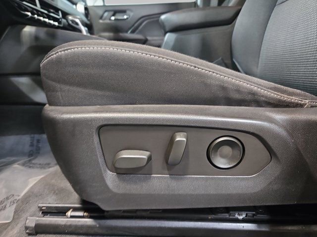 Used 2023 Chevrolet Colorado LT w/ LT Convenience Package II image 28