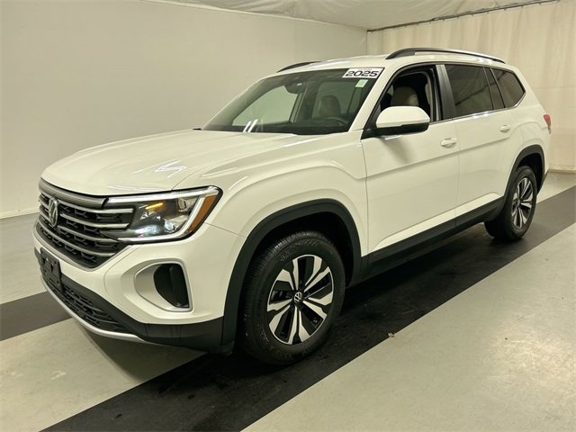 Certified 2025 Volkswagen Atlas SE image 7