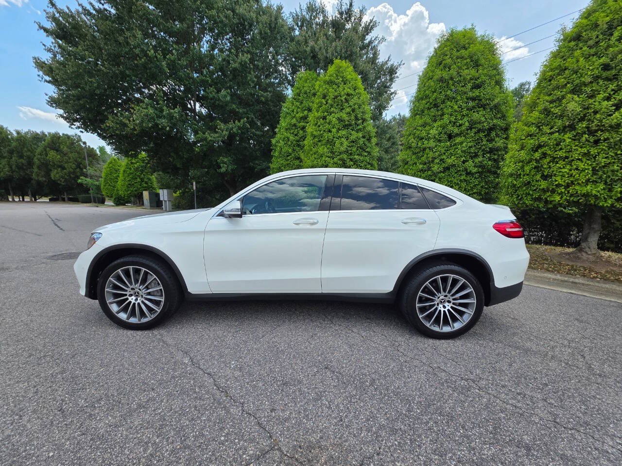 Used 2019 Mercedes-Benz GLC 300 4MATIC Coupe image 2