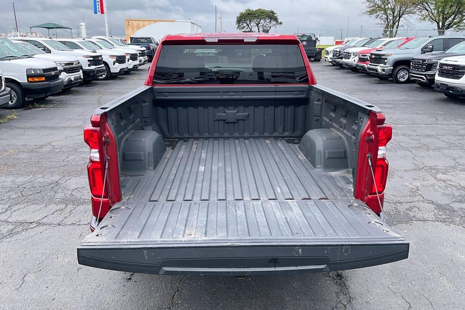 Used 2026 Chevrolet Silverado 1500 RST w/ RST Select Package AWD/4WD image 4