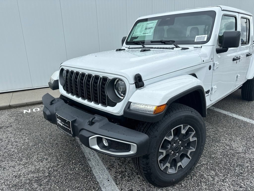 New 2026 Jeep Gladiator Sport AWD/4WD image 2
