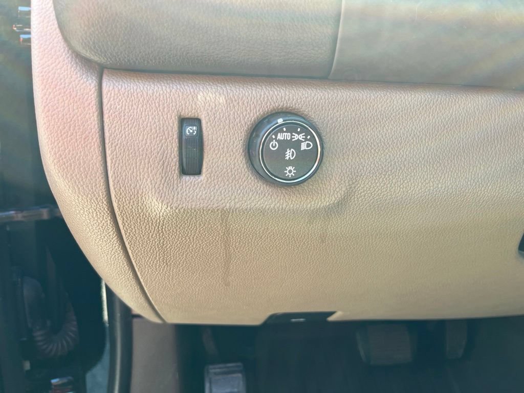 Used 2017 GMC Canyon SLT w/ Trailering Package RWD image 18