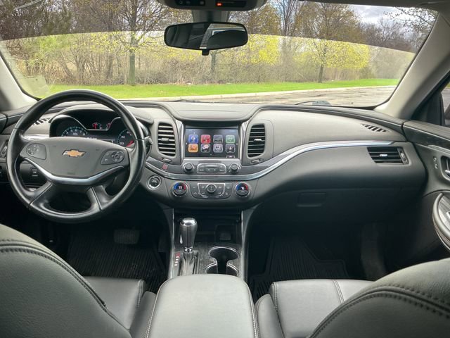Used 2018 Chevrolet Impala LT FWD image 13