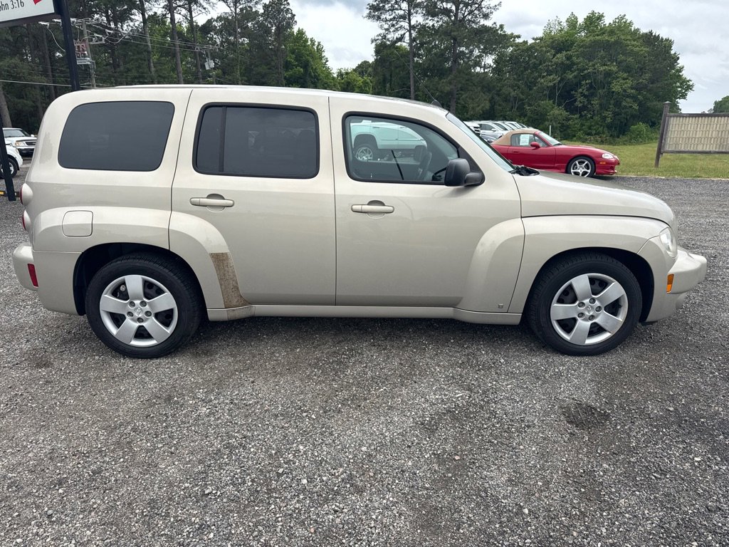 Used 2009 Chevrolet HHR LS FWD image 12