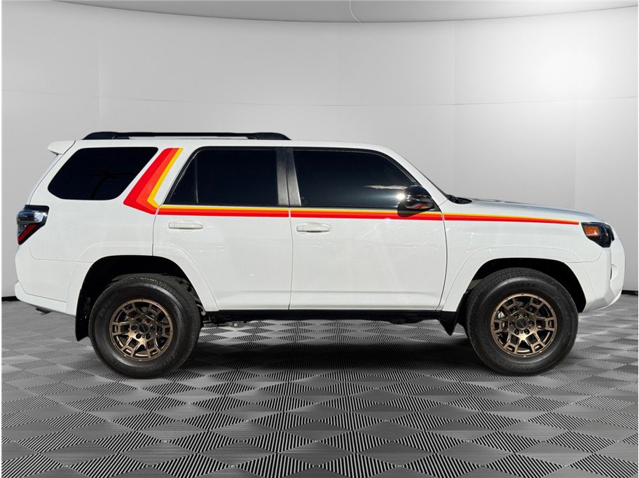 Used 2023 Toyota 4Runner 40th Anniversary SE AWD/4WD image 6
