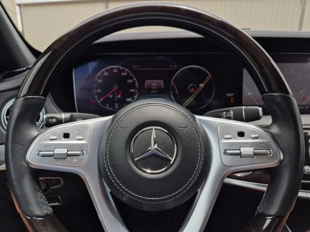 Used 2020 Mercedes-Benz S 450 Sedan image 26