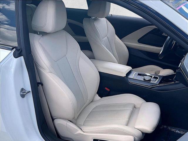 Used 2024 BMW 230i Coupe w/ Convenience Package RWD image 9