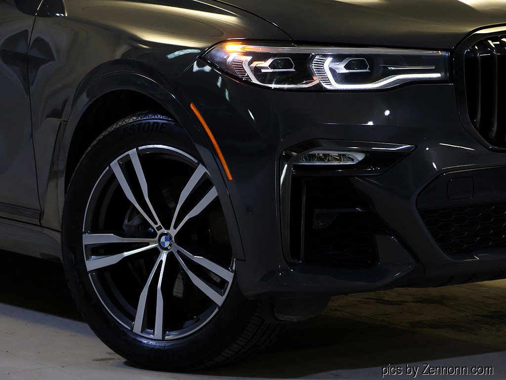 Used 2021 BMW X7 xDrive40i w/ M Sport Package image 3