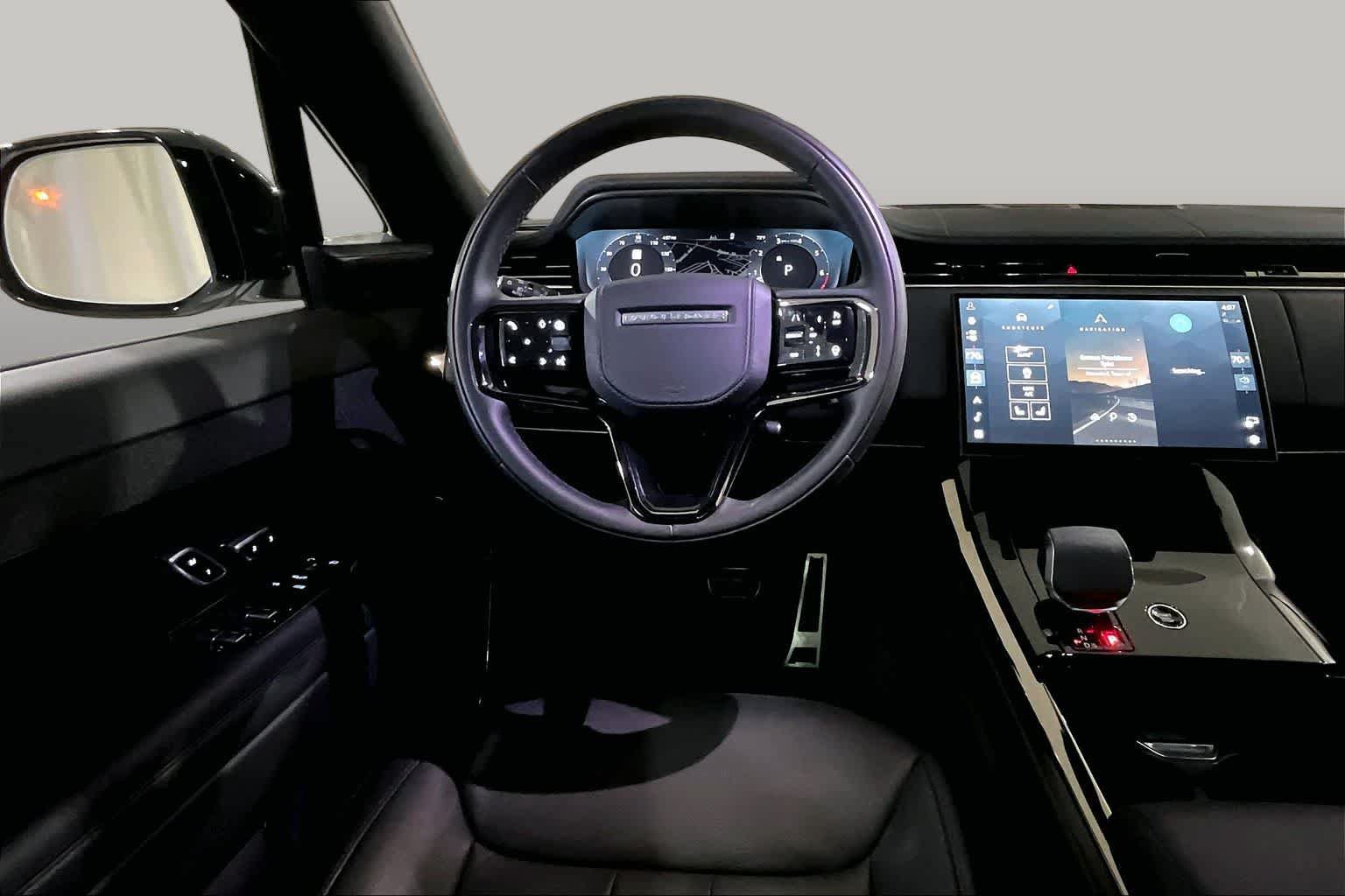 Used 2025 Land Rover Range Rover Sport Dynamic SE AWD/4WD image 5